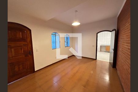 Casa para alugar com 200m², 5 quartos e 2 vagas Casa para alugar com 200m², 5 quartos e 2 vagasSala de Jantar