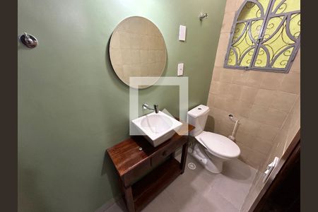 Lavabo de casa para alugar com 5 quartos, 200m² em Alto da Lapa, São Paulo