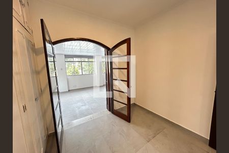 Casa para alugar com 200m², 5 quartos e 2 vagas Casa para alugar com 200m², 5 quartos e 2 vagasQuarto 3