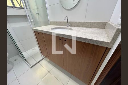 Casa para alugar com 200m², 5 quartos e 2 vagas Casa para alugar com 200m², 5 quartos e 2 vagasBanheiro da Suíte 4