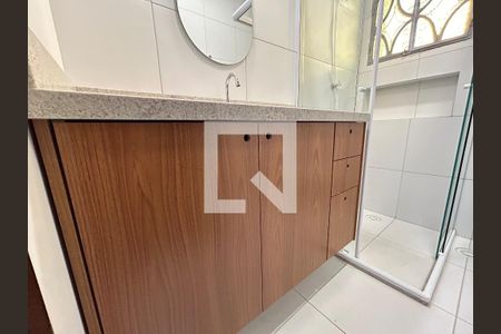 Casa para alugar com 200m², 5 quartos e 2 vagas Casa para alugar com 200m², 5 quartos e 2 vagasBanheiro