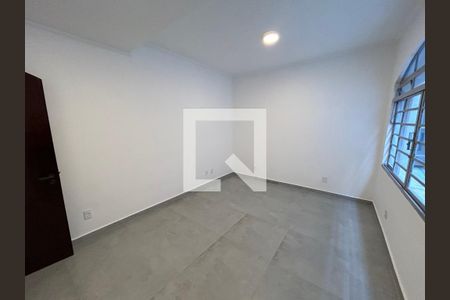 Casa para alugar com 200m², 5 quartos e 2 vagas Casa para alugar com 200m², 5 quartos e 2 vagasEscritório