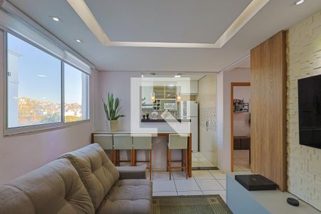 Sala de apartamento à venda com 2 quartos, 44m² em Califórnia, Contagem