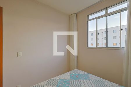 Quarto 1 de apartamento à venda com 2 quartos, 44m² em Califórnia, Contagem