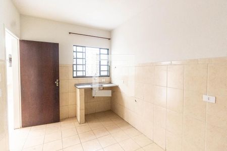 Cozinha de apartamento para alugar com 1 quarto, 30m² em Jardim Peri, São Paulo