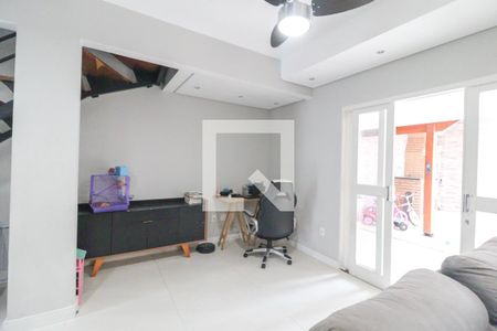 Sala de casa de condomínio à venda com 3 quartos, 106m² em Medeiros, Jundiaí