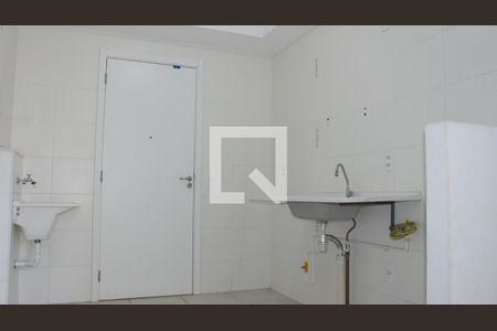 Cozinha de apartamento para alugar com 1 quarto, 28m² em Vila Ema, São Paulo