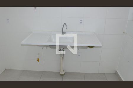 Cozinha de apartamento para alugar com 1 quarto, 28m² em Vila Ema, São Paulo