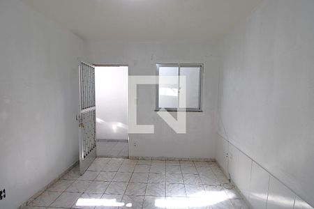 Sala/Quarto de kitnet/studio para alugar com 1 quarto, 20m² em Irajá, Rio de Janeiro