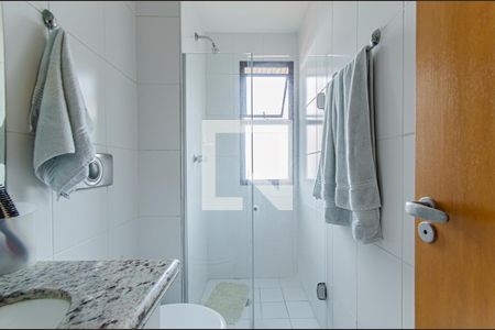 Apartamento à venda com 92m², 4 quartos e 2 vagas Apartamento à venda com 92m², 4 quartos e 2 vagasBanheiro Quarto 3