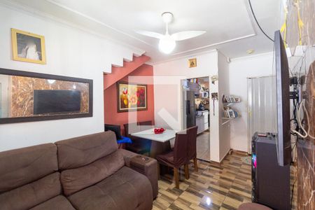 Sala de casa à venda com 2 quartos, 50m² em Padroeira, Osasco