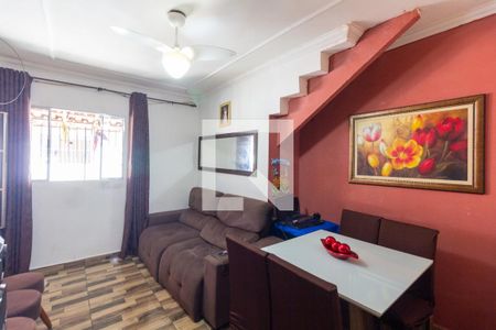 Sala de casa à venda com 2 quartos, 50m² em Padroeira, Osasco