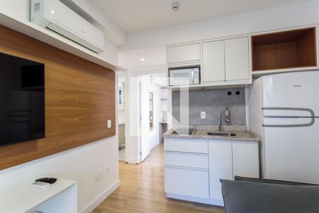 Sala/Cozinha de kitnet/studio à venda com 1 quarto, 34m² em Indianópolis, São Paulo