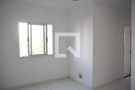 Sala de apartamento para alugar com 2 quartos, 48m² em Jardim Central, Cotia