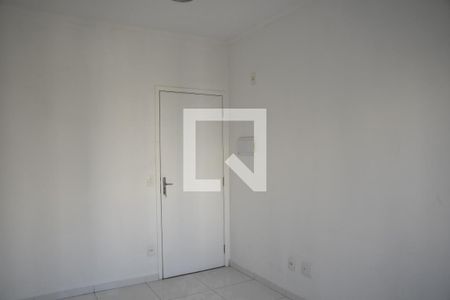 Sala de apartamento para alugar com 2 quartos, 48m² em Jardim Central, Cotia