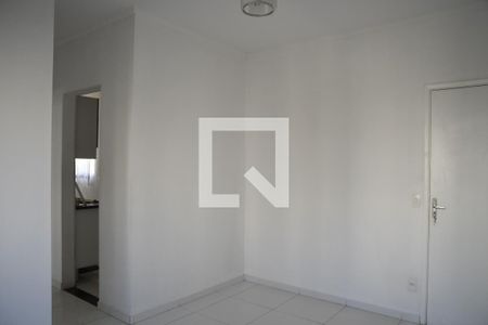 Sala de apartamento para alugar com 2 quartos, 48m² em Jardim Central, Cotia