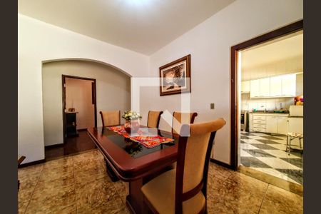 Sala de casa à venda com 3 quartos, 125m² em Santa Ines, Belo Horizonte