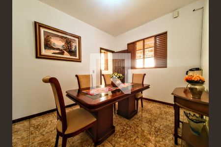 Sala de casa à venda com 3 quartos, 125m² em Santa Ines, Belo Horizonte