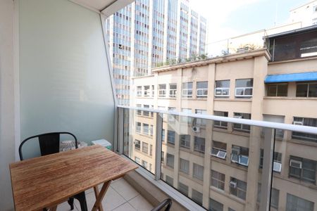 Varanda de kitnet/studio para alugar com 1 quarto, 24m² em Centro Histórico de São Paulo, São Paulo