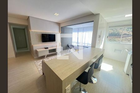 Sala de apartamento para alugar com 2 quartos, 85m² em Piemonte, Belo Horizonte