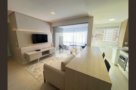 Sala de apartamento para alugar com 2 quartos, 85m² em Piemonte, Belo Horizonte