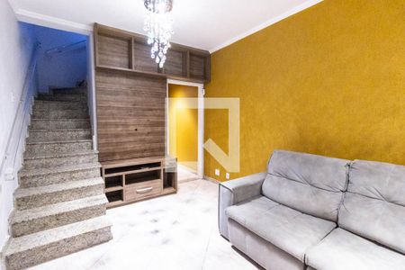 Sala de casa para alugar com 4 quartos, 250m² em Vila Maria Luisa, São Paulo