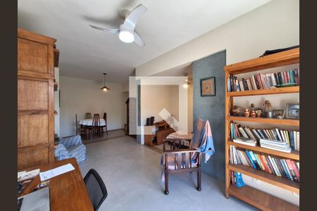 Sala de apartamento à venda com 2 quartos, 70m² em Cosme Velho, Rio de Janeiro