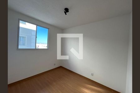 Apartamento à venda com 2 quartos, 42m² em Chacaras Reunidas Santa Terezinha, Contagem