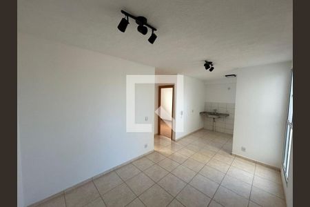 Apartamento à venda com 2 quartos, 42m² em Chacaras Reunidas Santa Terezinha, Contagem