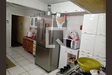 Casa à venda com 3 quartos, 201m² em Cidade das Flores, Osasco