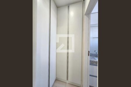 Closet da suíte de apartamento à venda com 3 quartos, 110m² em Buritis, Belo Horizonte