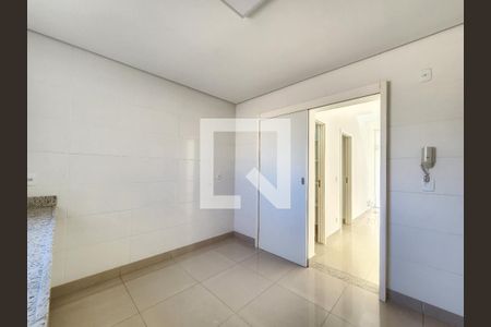 Cozinha de apartamento à venda com 3 quartos, 110m² em Buritis, Belo Horizonte