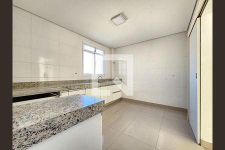 Cozinha de apartamento à venda com 3 quartos, 110m² em Buritis, Belo Horizonte