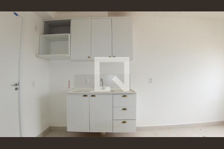 Sala/Cozinha de apartamento para alugar com 2 quartos, 35m² em Vila Graciosa, São Paulo