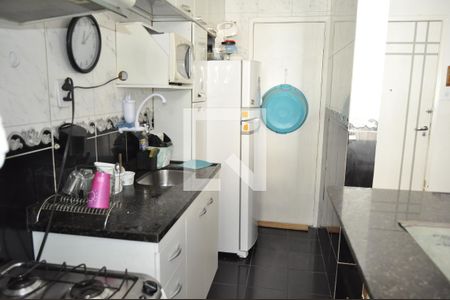 Cozinha  de apartamento à venda com 3 quartos, 75m² em Grajaú, Rio de Janeiro