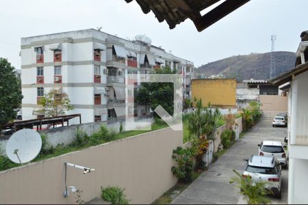 Vista da Suíte de casa de condomínio para alugar com 2 quartos, 86m² em Taquara, Rio de Janeiro