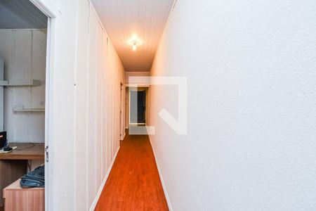 Corredor de casa para alugar com 3 quartos, 200m² em Jardim Itu, Porto Alegre