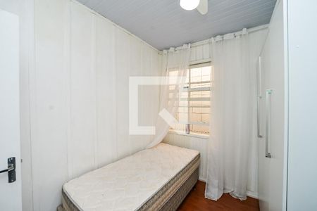 Quarto 1 de casa para alugar com 3 quartos, 200m² em Jardim Itu, Porto Alegre