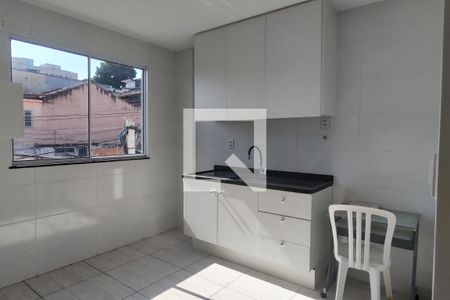 Cozinha de apartamento para alugar com 1 quarto, 56m² em Parque Pauliceia, Duque de Caxias