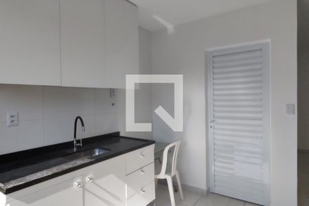 Cozinha de apartamento para alugar com 1 quarto, 56m² em Parque Pauliceia, Duque de Caxias