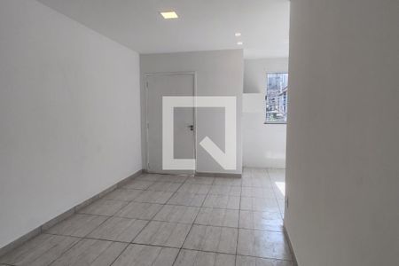 sala de apartamento para alugar com 1 quarto, 56m² em Parque Pauliceia, Duque de Caxias