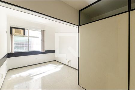 Quarto de kitnet/studio para alugar com 1 quarto, 35m² em Centro, Niterói