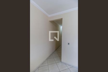 Corredor de casa para alugar com 2 quartos, 100m² em Jardim Santa Rita, Barueri