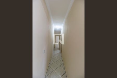 Corredor de casa para alugar com 2 quartos, 100m² em Jardim Santa Rita, Barueri