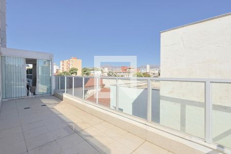 Sacada de apartamento à venda com 3 quartos, 100m² em Sagrada Família, Belo Horizonte