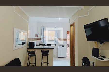 Sala de casa para alugar com 2 quartos, 49m² em Maracanã, Praia Grande