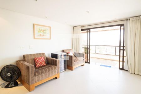 Apartamento à venda com 306m², 3 quartos e 4 vagas Apartamento à venda com 306m², 3 quartos e 4 vagasHall - Cobertura