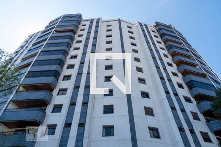 Apartamento à venda com 306m², 3 quartos e 4 vagas Apartamento à venda com 306m², 3 quartos e 4 vagasFachada