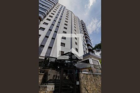 Apartamento à venda com 306m², 3 quartos e 4 vagas Apartamento à venda com 306m², 3 quartos e 4 vagasFachada