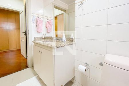 Apartamento à venda com 306m², 3 quartos e 4 vagas Apartamento à venda com 306m², 3 quartos e 4 vagasBanheiro - Suíte 2